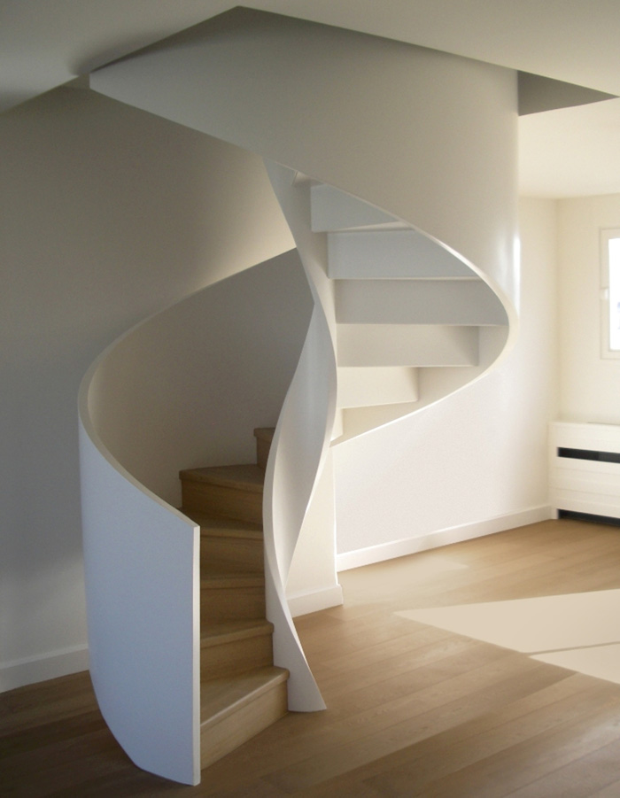 Wooden spiral staircase - Eli Le 02