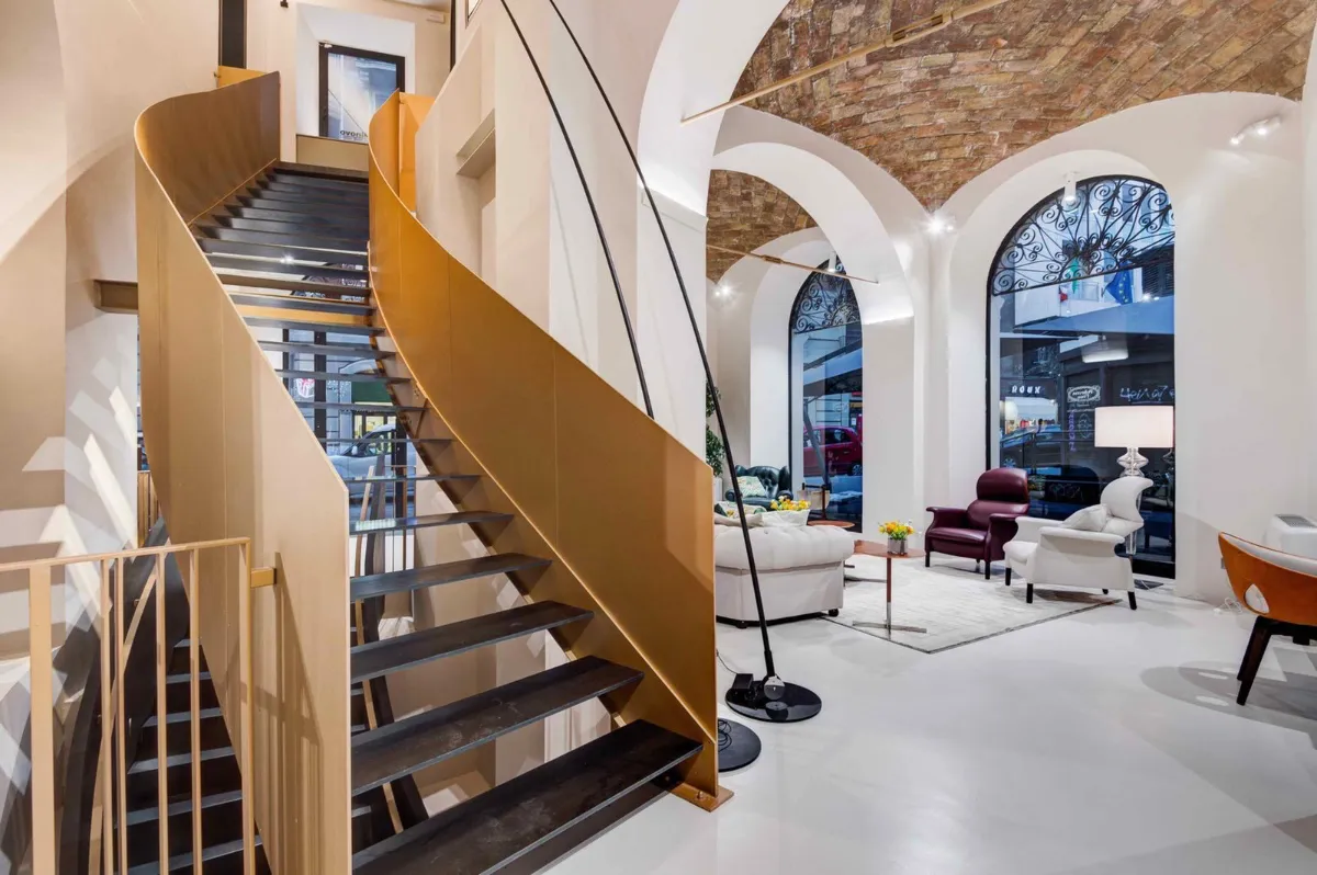 Scale moderne per interni: idee e tendenze di design